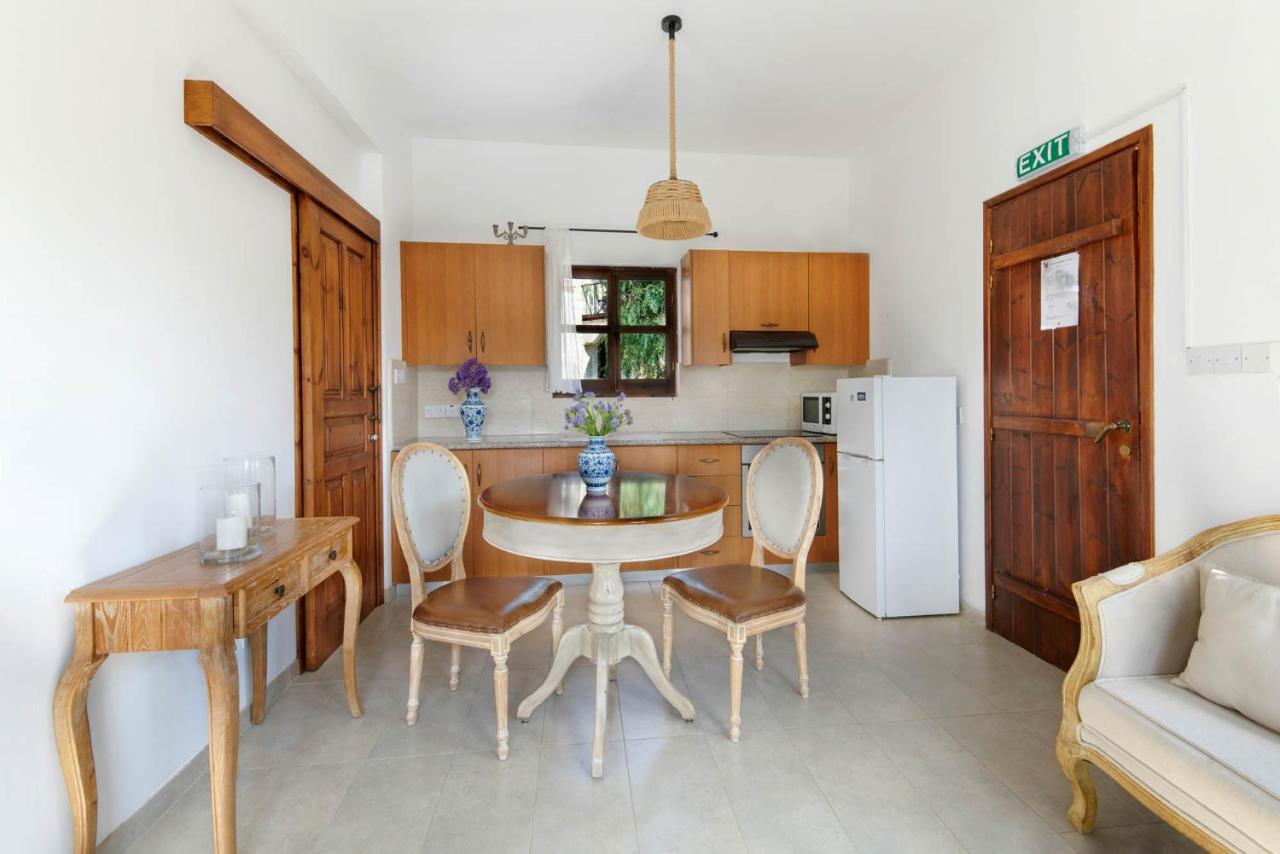 Meleni Cottage Houses Parekklisia エクステリア 写真